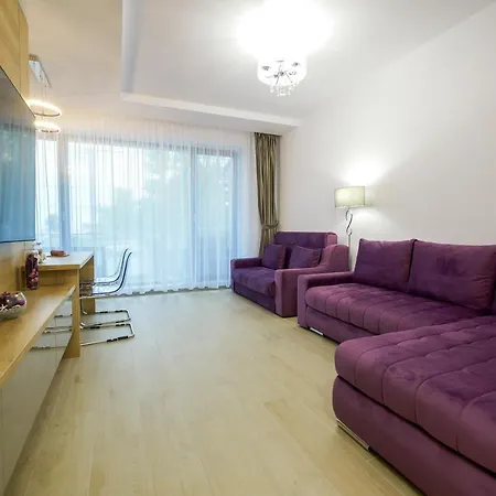 Purple Luxury On Apartment Mamaia