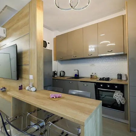 Apartment Purple Luxury On Mamaia