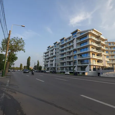 Purple Luxury On Mamaia