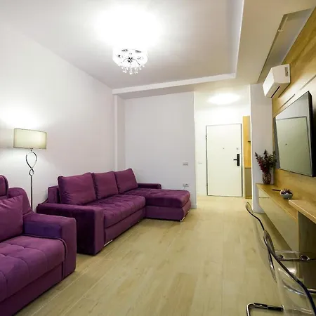 Purple Luxury On Mamaia