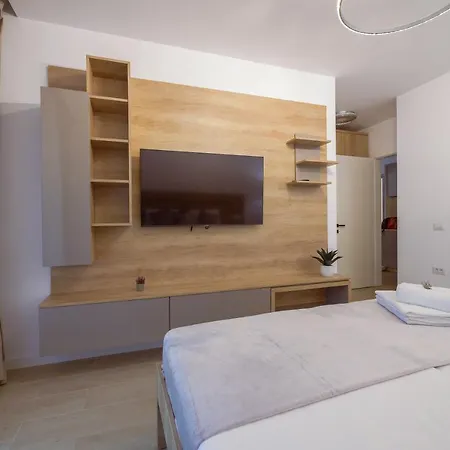 Purple Luxury On Appartement