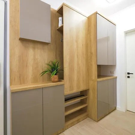 Purple Luxury On * Mamaia