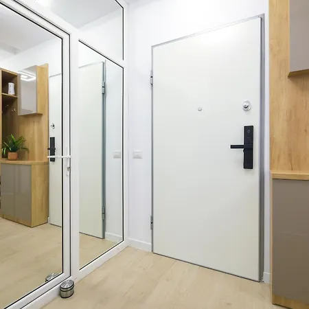 Purple Luxury On * Mamaia